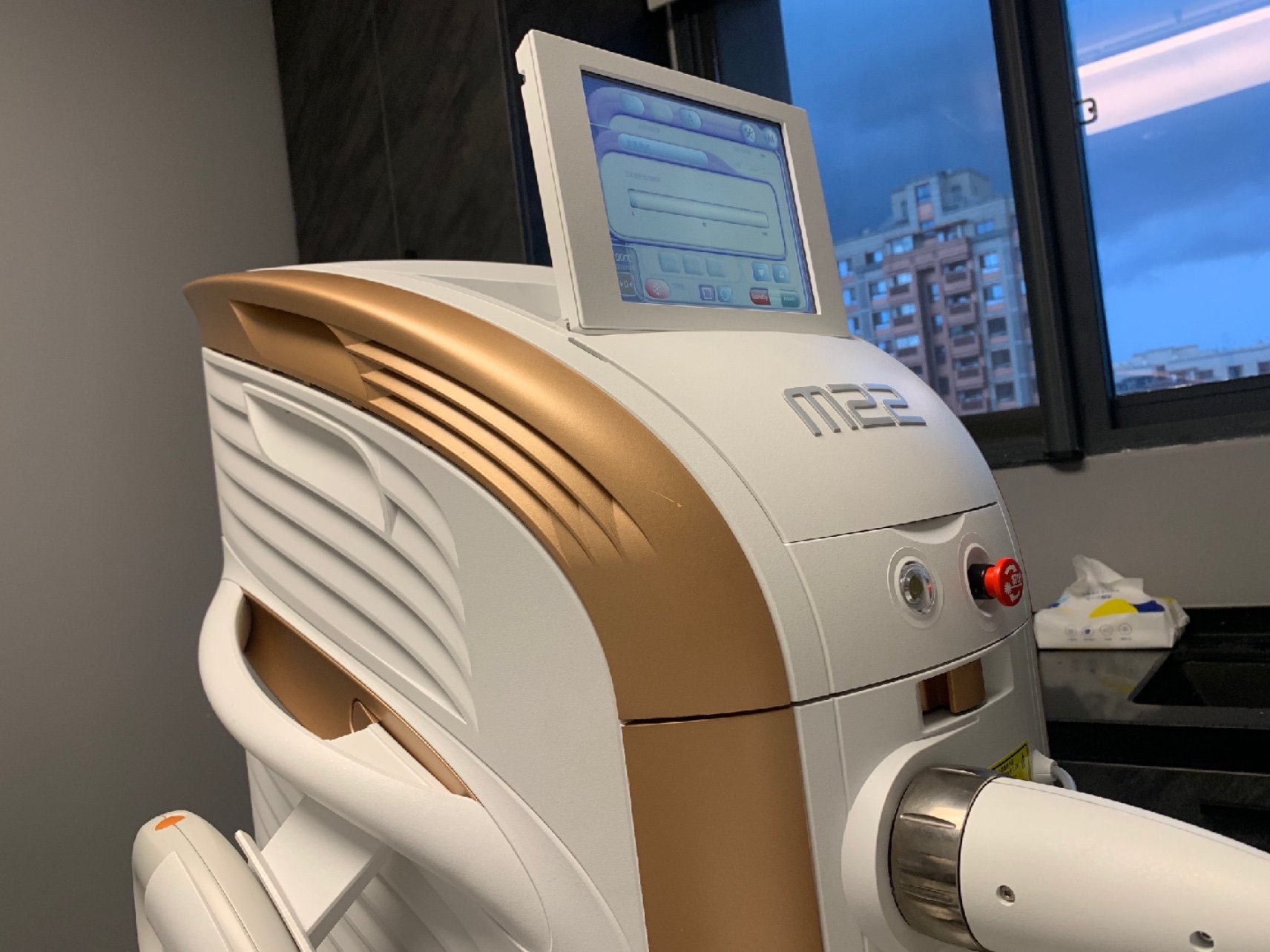 体验项目:m22王者之冠(光子嫩肤)