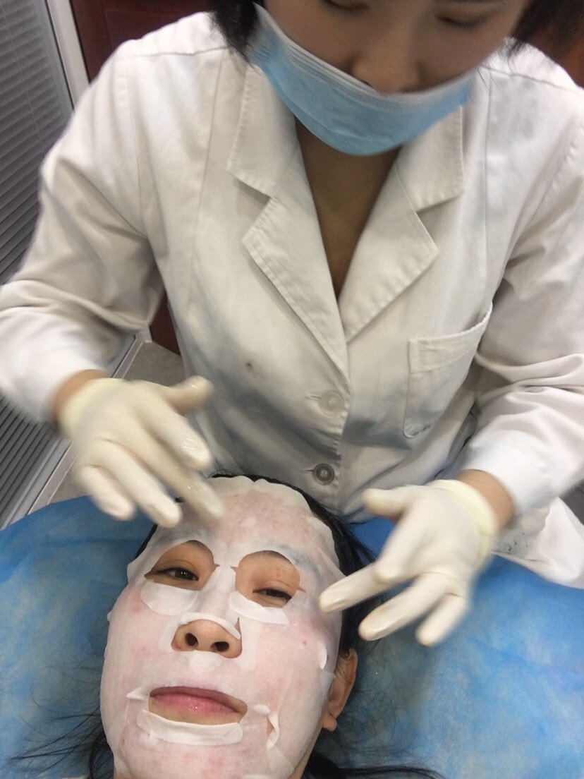 专业医美机构消毒到位环境卫生全程无菌操作没有隐形消费大夫还特意上