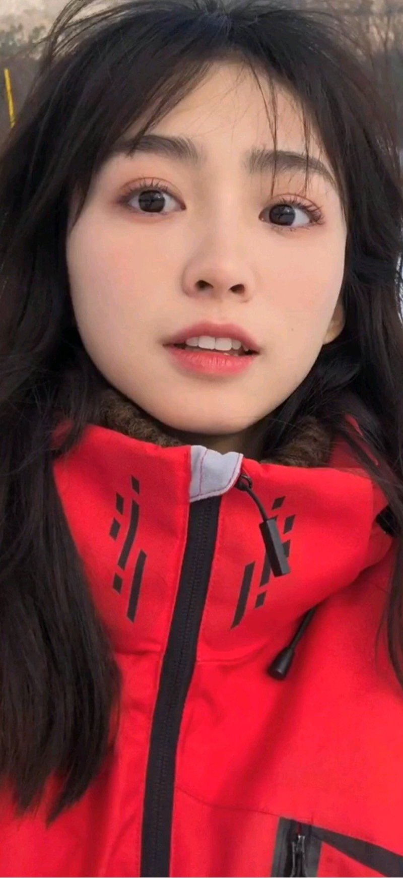 开心～放一张最为满意的照片～滑雪时候的自拍～眼睛