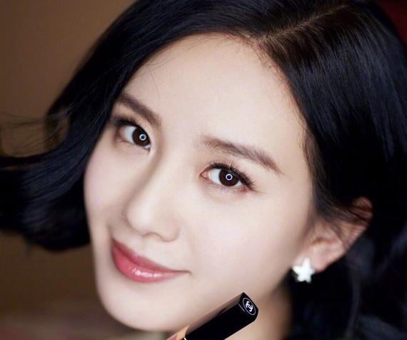 气质绝佳刘诗诗,卧蚕和本色淡雅温柔气质很符合