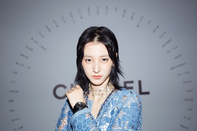 鹰钩鼻其实挺好看的,只不过面相上一般