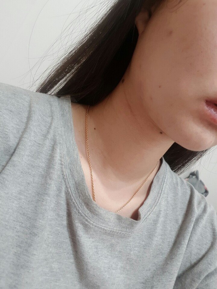 现下颌肉掉下来正常双下巴下面看多少肉躺着为什么下巴会有好多肉