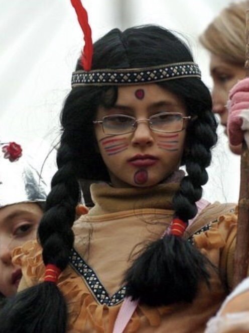 印第安人脸部三色彩绘图片