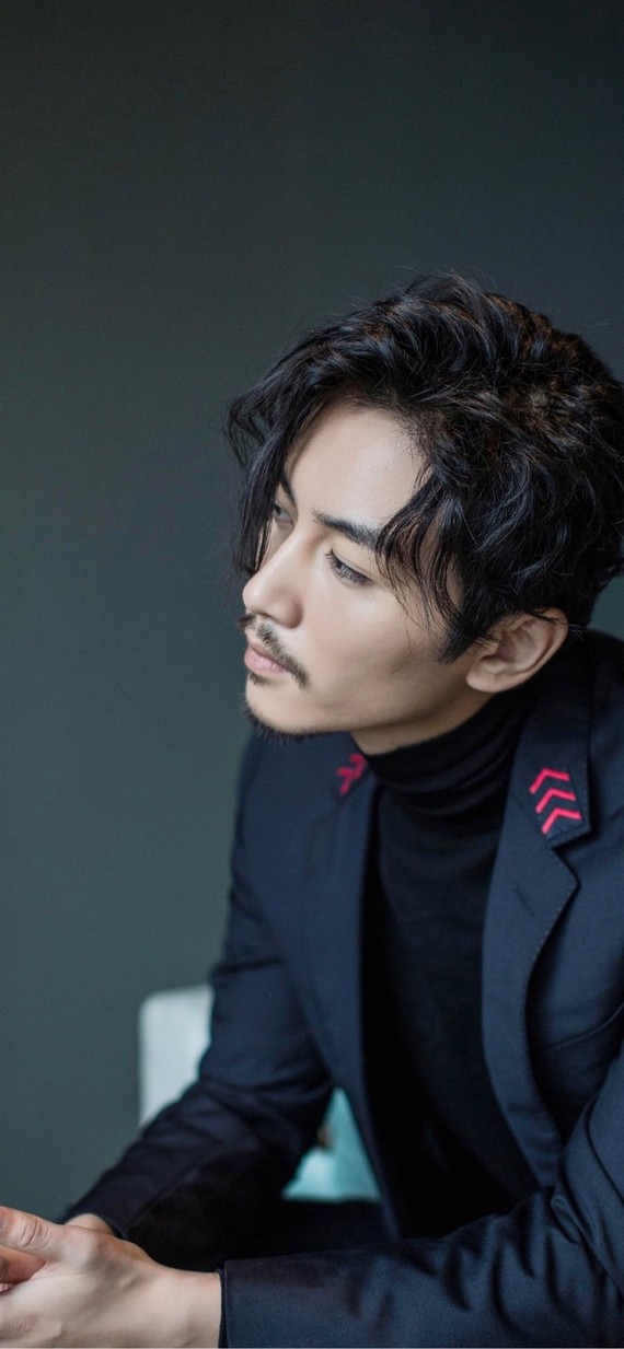 必须陈晓啊,古装完美的形象,现代装也是无可挑剔,深_圈子-新氧美容