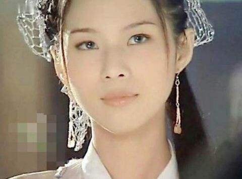 黄衫女子一出场,眼睛都移不开,怎么会有这么好看的女孩子!