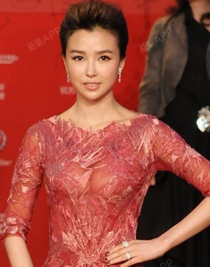 "龙透门"姚星彤回应整容风波,称只做过"微调"