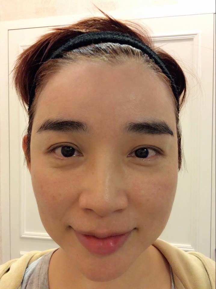 hello,大家好我是央视主持人王玲玲!