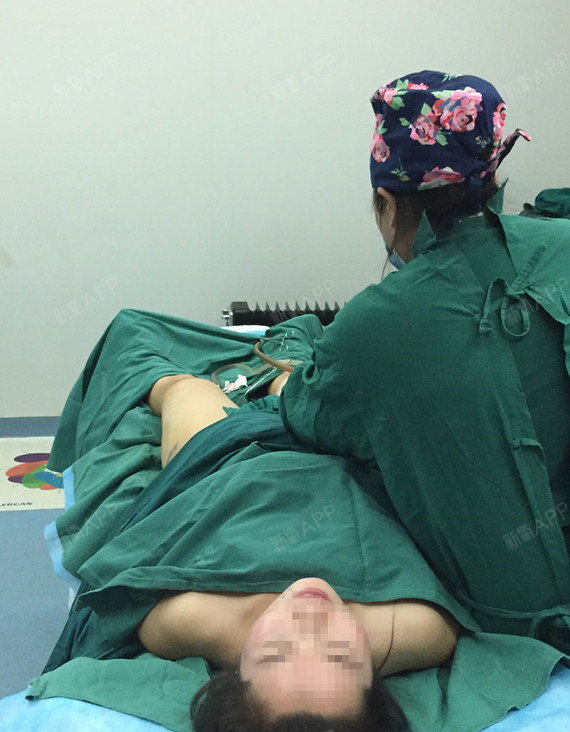 吸脂瘦大腿好不好_效果图_齐晓晓吸脂瘦大腿术后第0天_新氧美容整形