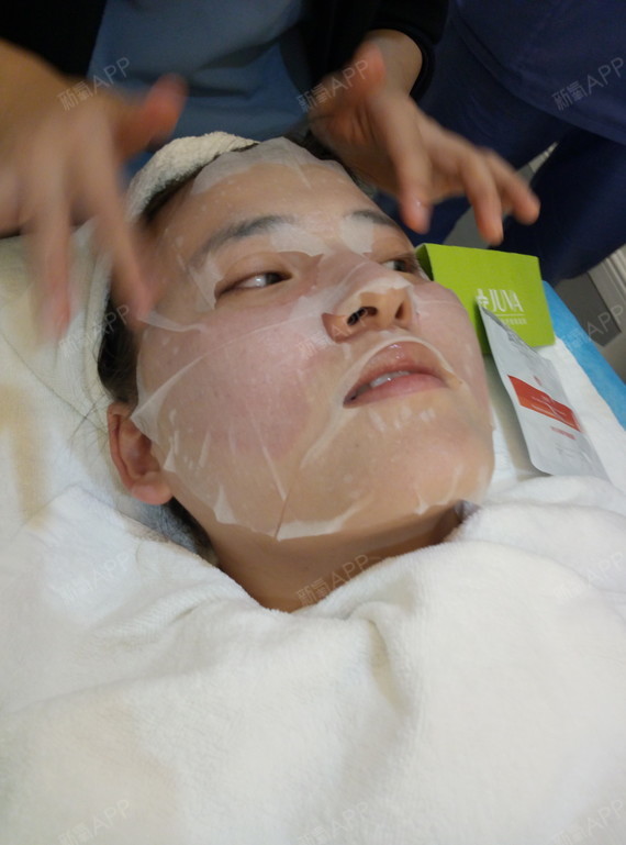 全程目击|看像素射频如何收服痘坑,毛孔!