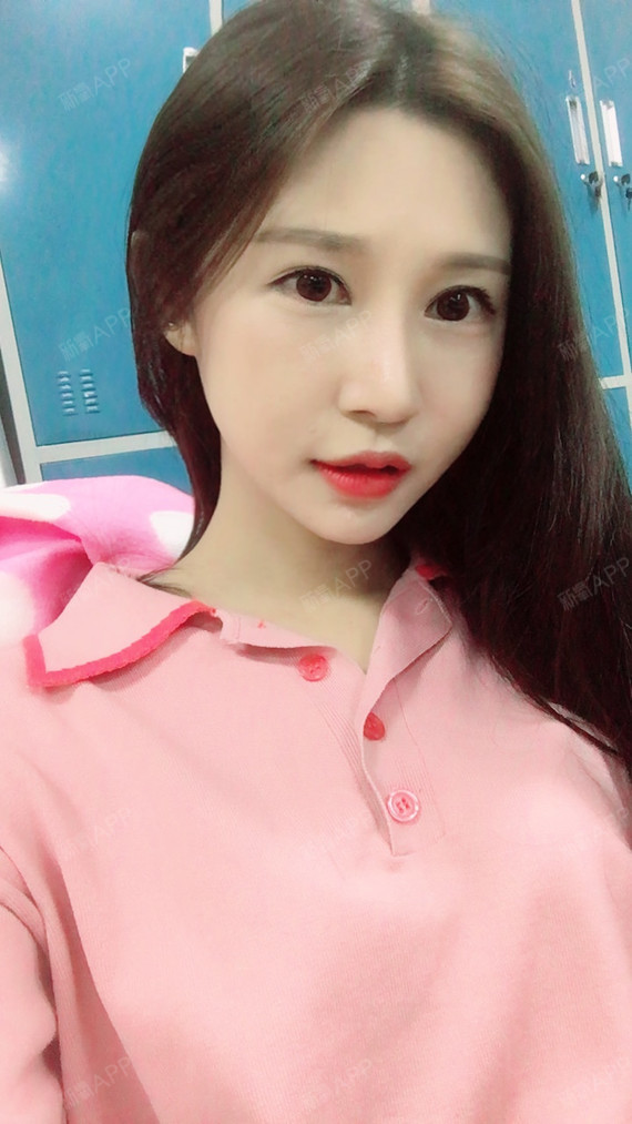 今天自拍很成功哈哈~ 来写篇日记