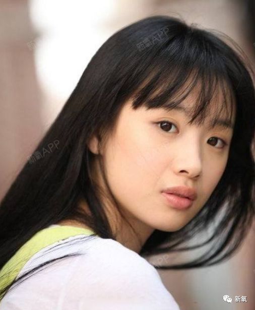 在《解救吾先生》中,演过王千源的情人陈晨.