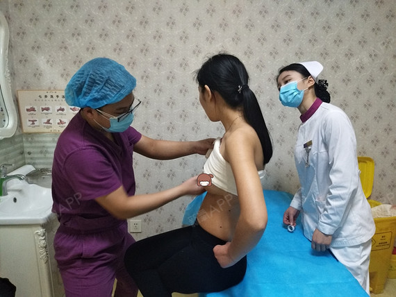 新氧- 顽皮萌宝soym | 胸部 | 隆胸 | 假体隆胸 | 术后当自强 | 武汉