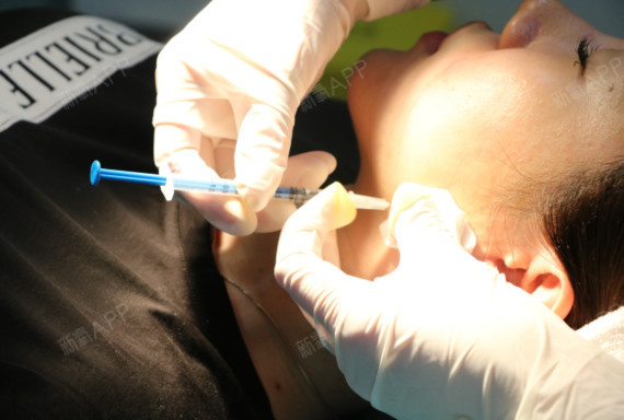 第一次打肉毒素,有点紧张,更多是怕疼,所以护士小姐_圈子-新氧美容