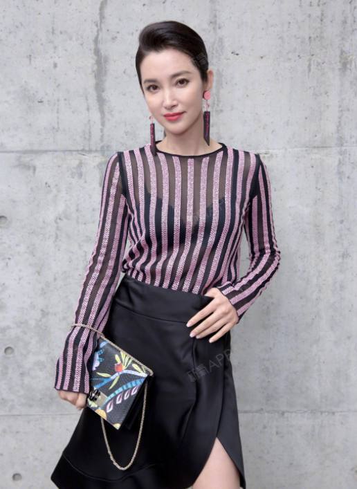 撞衫不可怕,谁丑谁尴尬,李冰冰全输在这一点上了