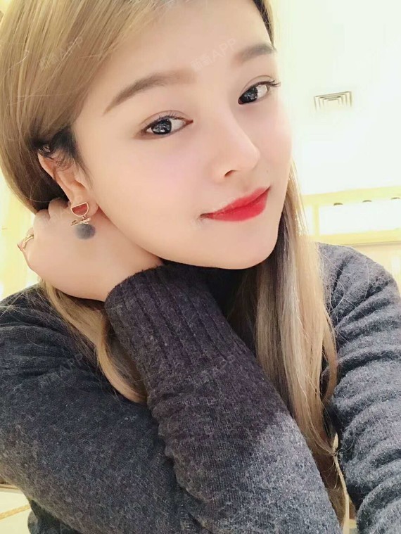 【成都铜雀台隆鼻讲堂陶俊】三位美少女公开自