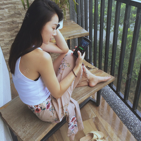 男人第一眼看女人的什么部位,很多男人都说看腿,说明_圈子-新氧美容