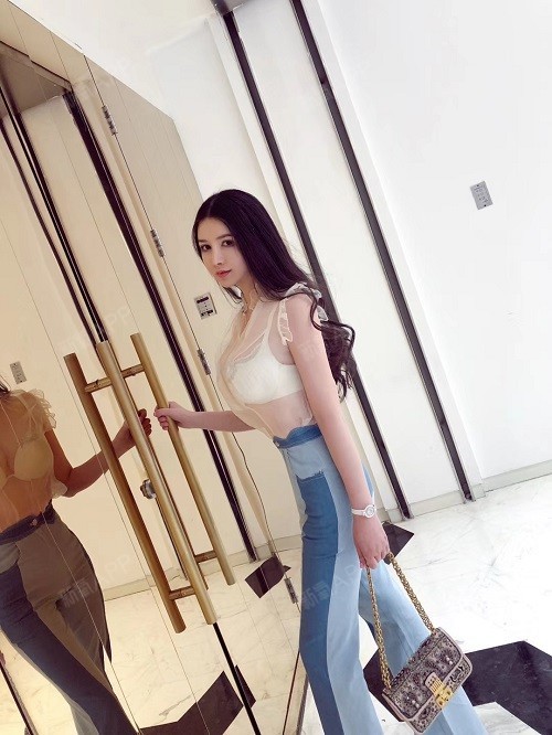 有这么一句古话:"情义千斤,敌不过胸脯四两",虽然_圈子-新氧美容整形