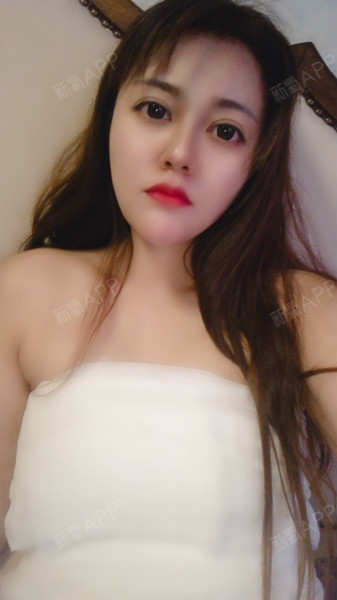 可怜我那原本发育不大的胸部也变成飞机跑道啦!