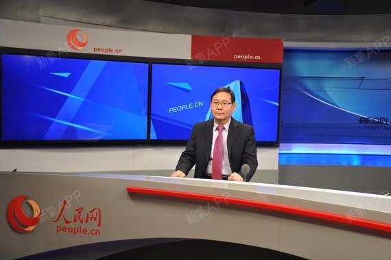 今天有幸邀请到了祝东升教授,让他和大家聊一聊"鱼尾纹去除的方法?