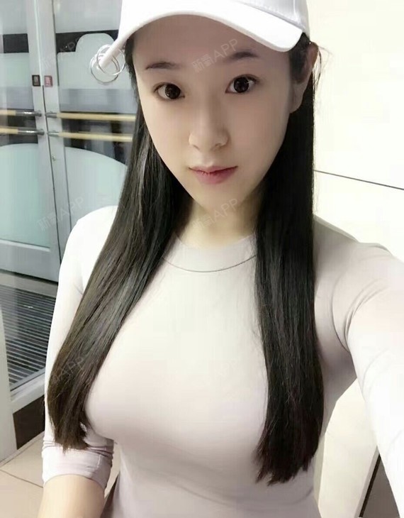 当我还是小平胸的时候,曾经天真的以为可以食补丰胸,_圈子-新氧美容