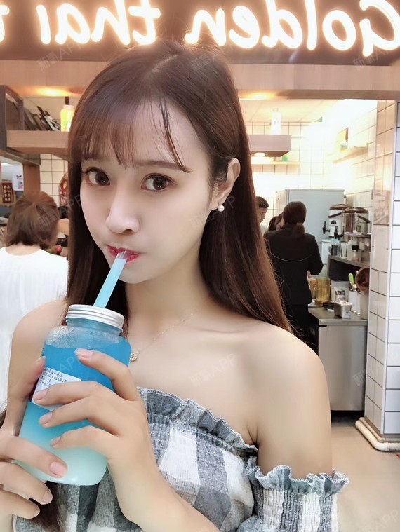 打完玻尿酸都一个星期了总的来说还是很不错的