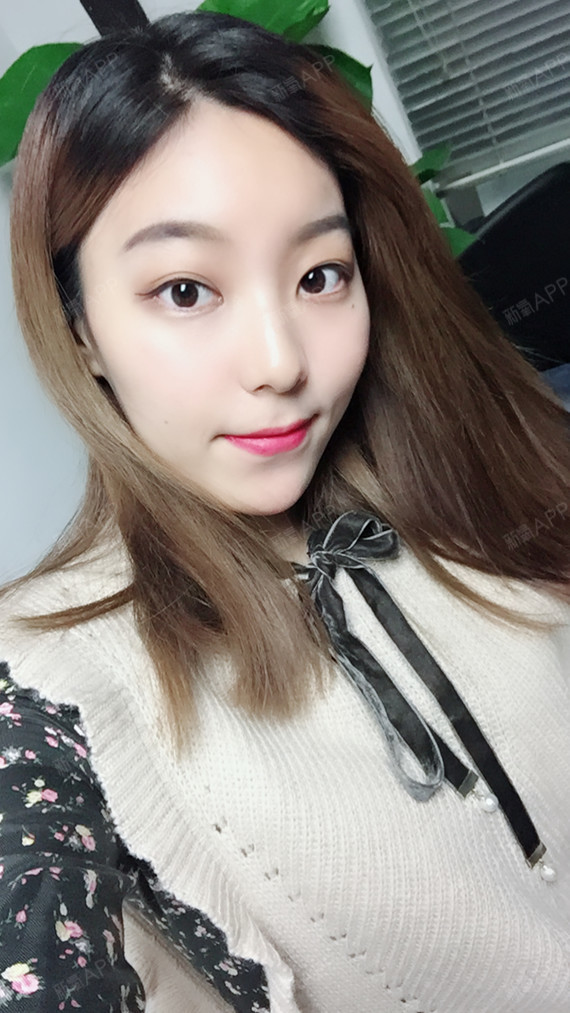 现在吸完脂有一个半月了,脸真的变得超级小,而且不会_圈子-新氧美容