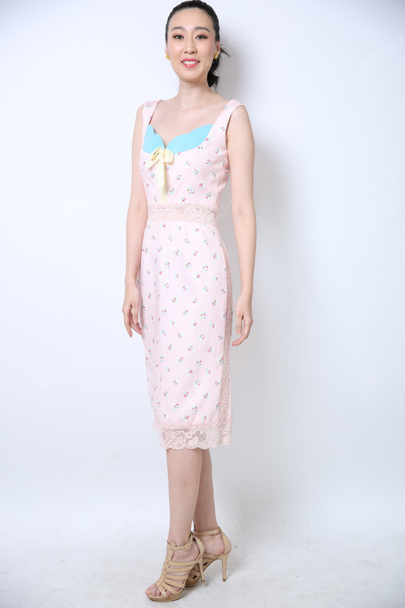 很多妹纸都说我眼睛又大又好看,不做模特可惜了~哈哈_圈子-新氧美容