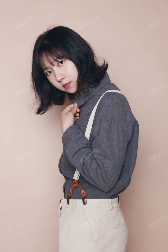 先简单复习一下啥是开眼角手术[:4]关于眼角手