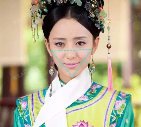 杨超越的下颌骨到底怎么了?