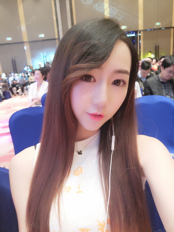 恢复得很好,不用美颜相机也能美美的拍照啦~开心[:_圈子-新氧美容整形