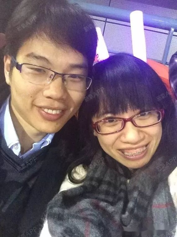 刚戴牙套两个月和当时的男朋友 现在的老公去看林俊杰演唱会