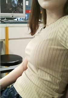 04丰满的乳房构成了女_圈子-新氧美容整形