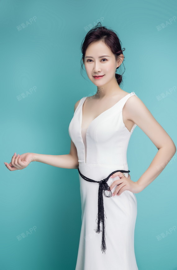 昆明假体隆胸好不好_效果图_g奶女神假体隆胸术后第330天_新氧美容