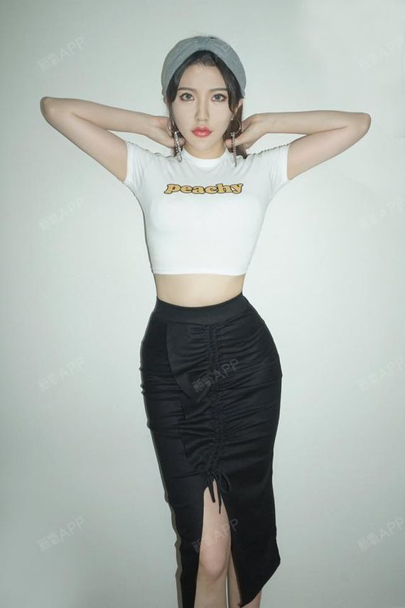 这么久以来,看到自己平坦肚子,觉得一切都是值得,有_圈子-新氧美容