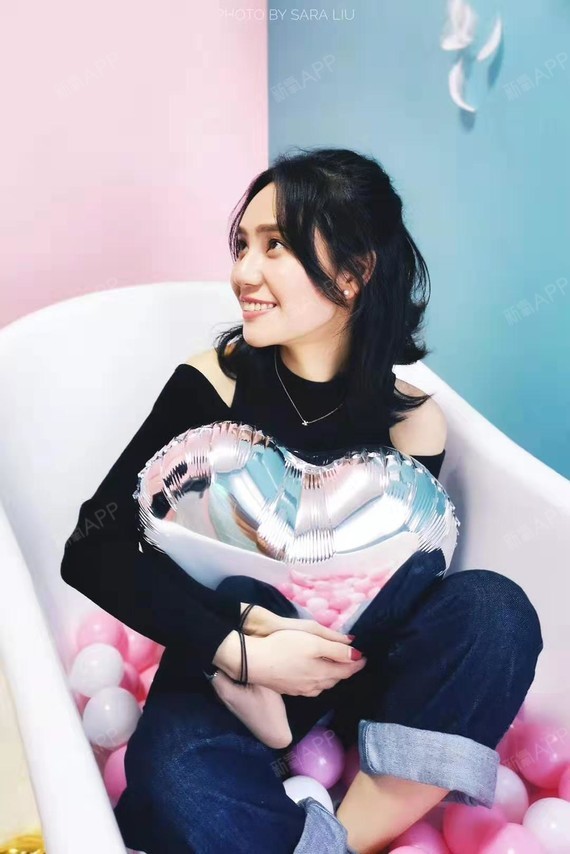 有新照了,喜欢相机拍出来的迷离感,感觉手机拍出来的_圈子-新氧美容