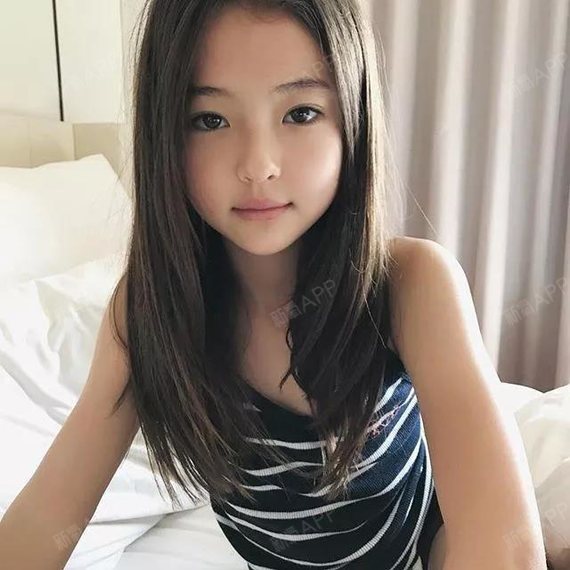 jennie"亲妹妹"11岁用la mer?还刷酸?