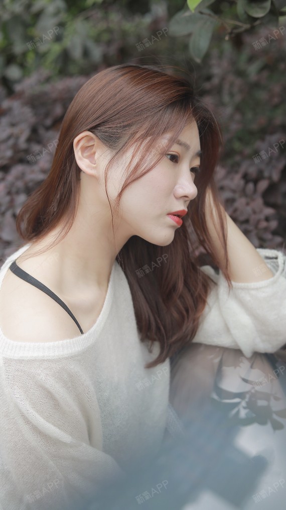 康康我白皙紧致的脖子颈纹消失了人看着就少女了诶