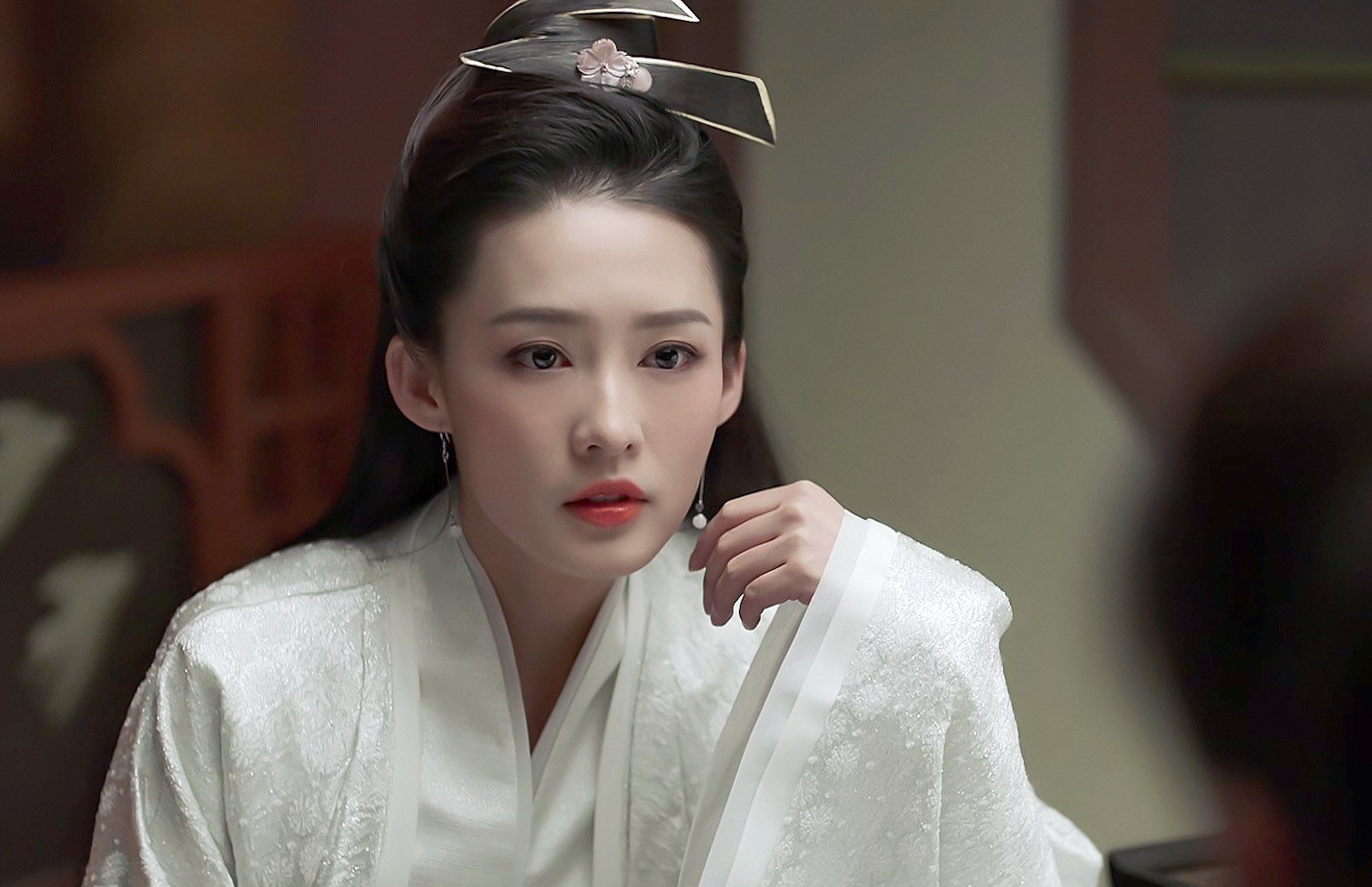 《庆余年热播》,古装李沁仙气十足