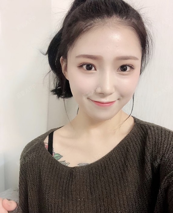 大光明 淡妆 马尾辫,拍照根本不需_圈子-新氧美容整形