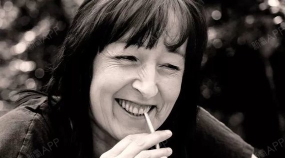 很多人吃完饭之后都有剔牙的嗜好,总爱用牙签剔牙,如果身边没有牙签