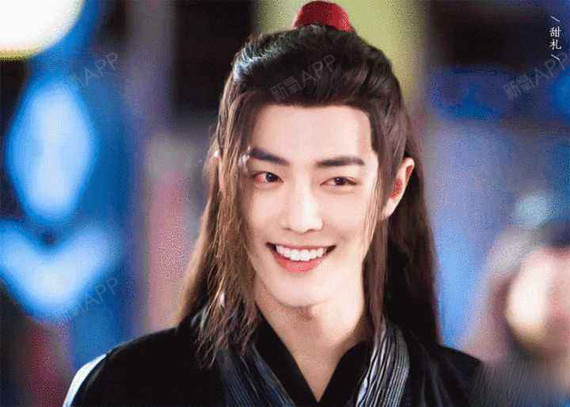 笑线可分为三种类型, 分别为[低位笑线],[中位笑线],[高位笑线] 笑线