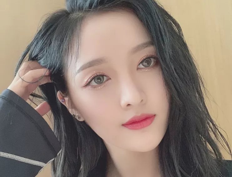 猫系美人?盘底娱乐圈的猫系美人