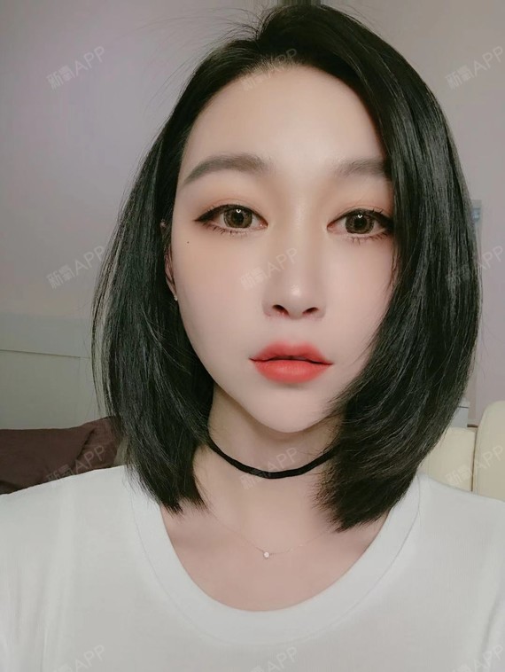 换了一下头型,嘻嘻 是不是_圈子-新氧美容整形