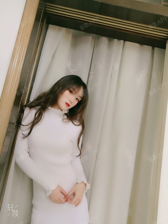 今日新氧女孩#平胸美pk大胸美