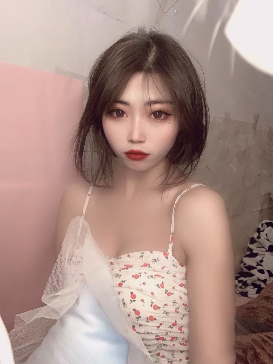 曼托假体是做光面好还是毛面好