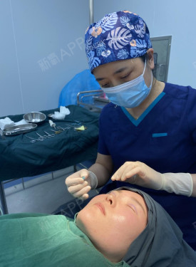 埋线双眼皮 鼻子术后即刻