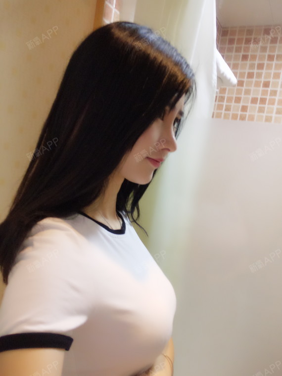 说实话我觉得穿内衣都不是最现胸大的,以前我朋友穿紧_圈子-新氧美容