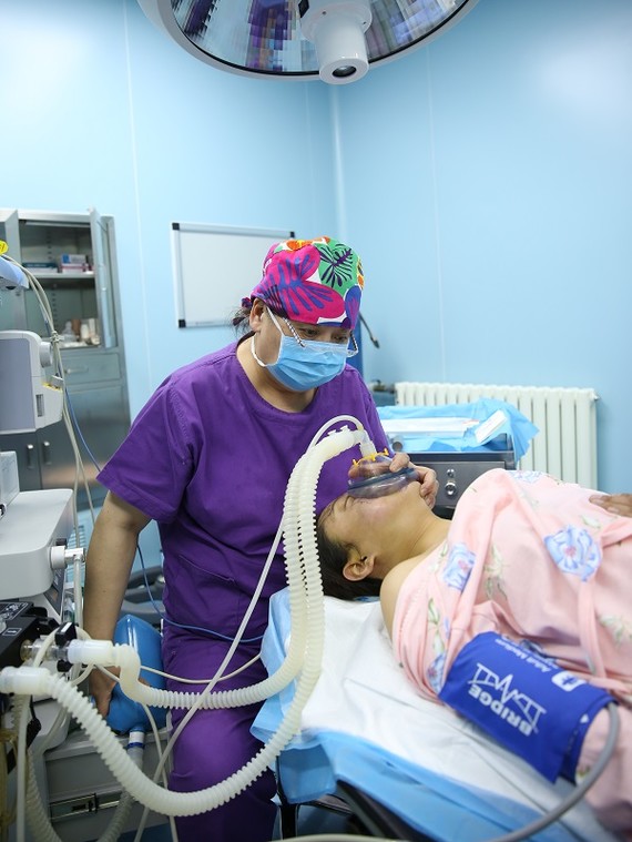 原来,整形手术都是这样麻醉的.】