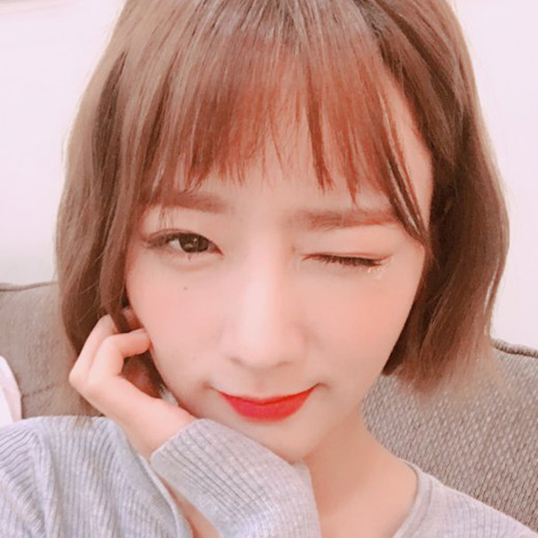 97现在在韩国ins很火的女爱豆尹普美的果汁减肥法一_圈子-新氧美容