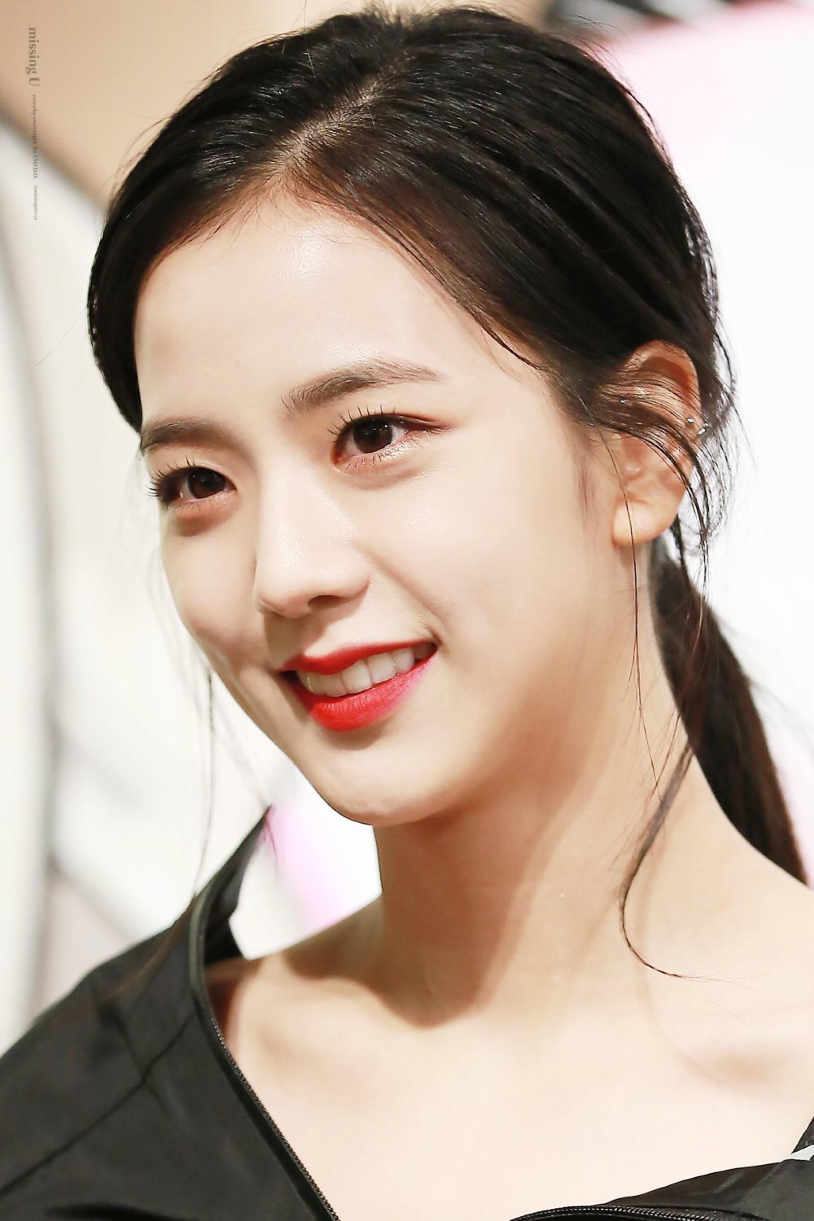 jyp的颜值排行第一的爱豆是裴秀智!